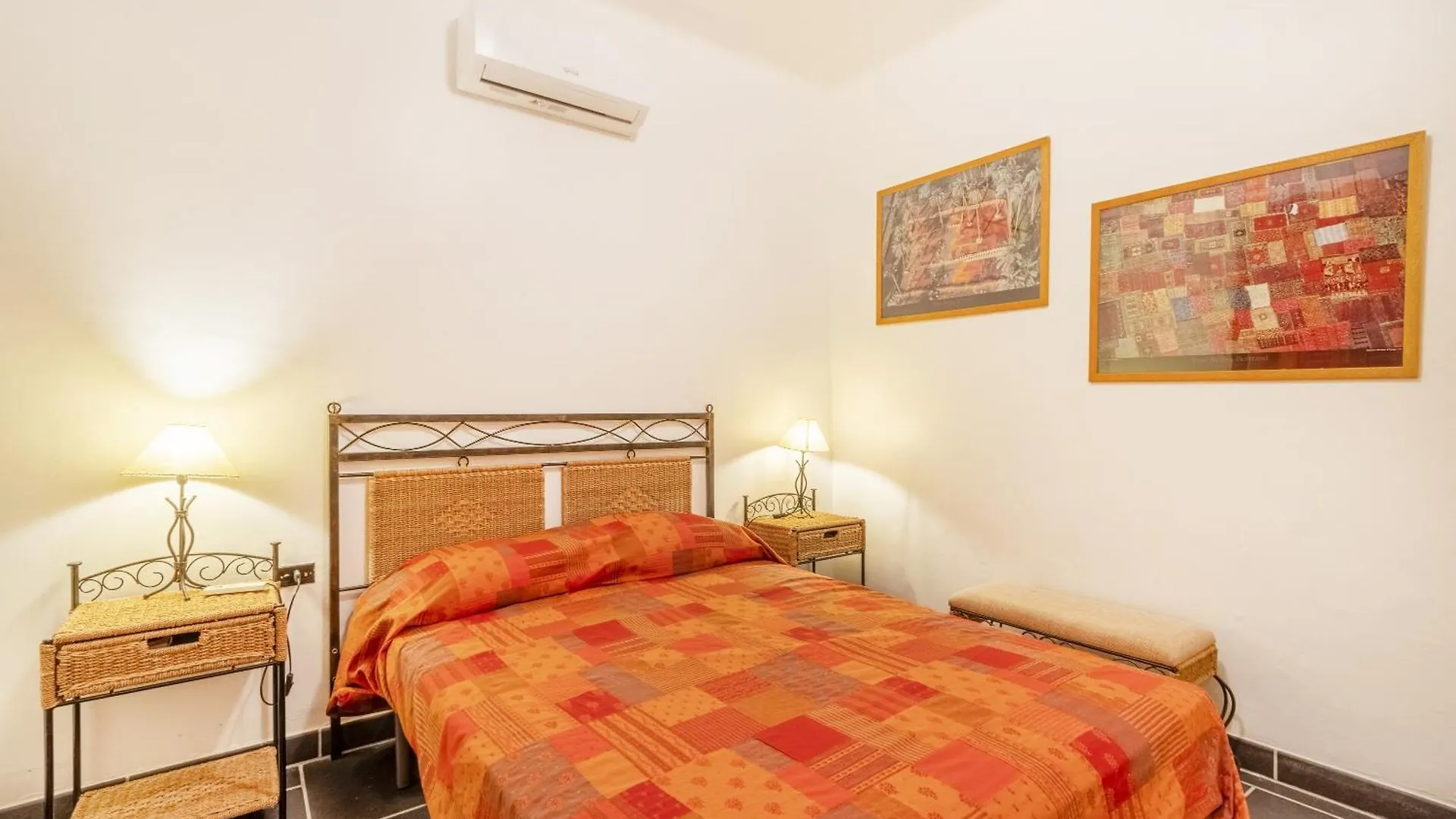 Holiday home Maison Avec Piscine En Catalogne Aramunt Spain