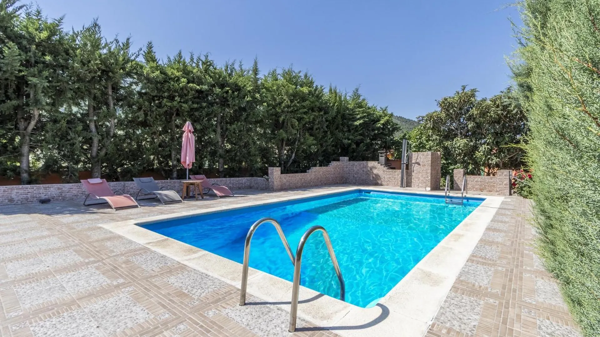 Maison Avec Piscine En Catalogne Aramunt 0*,