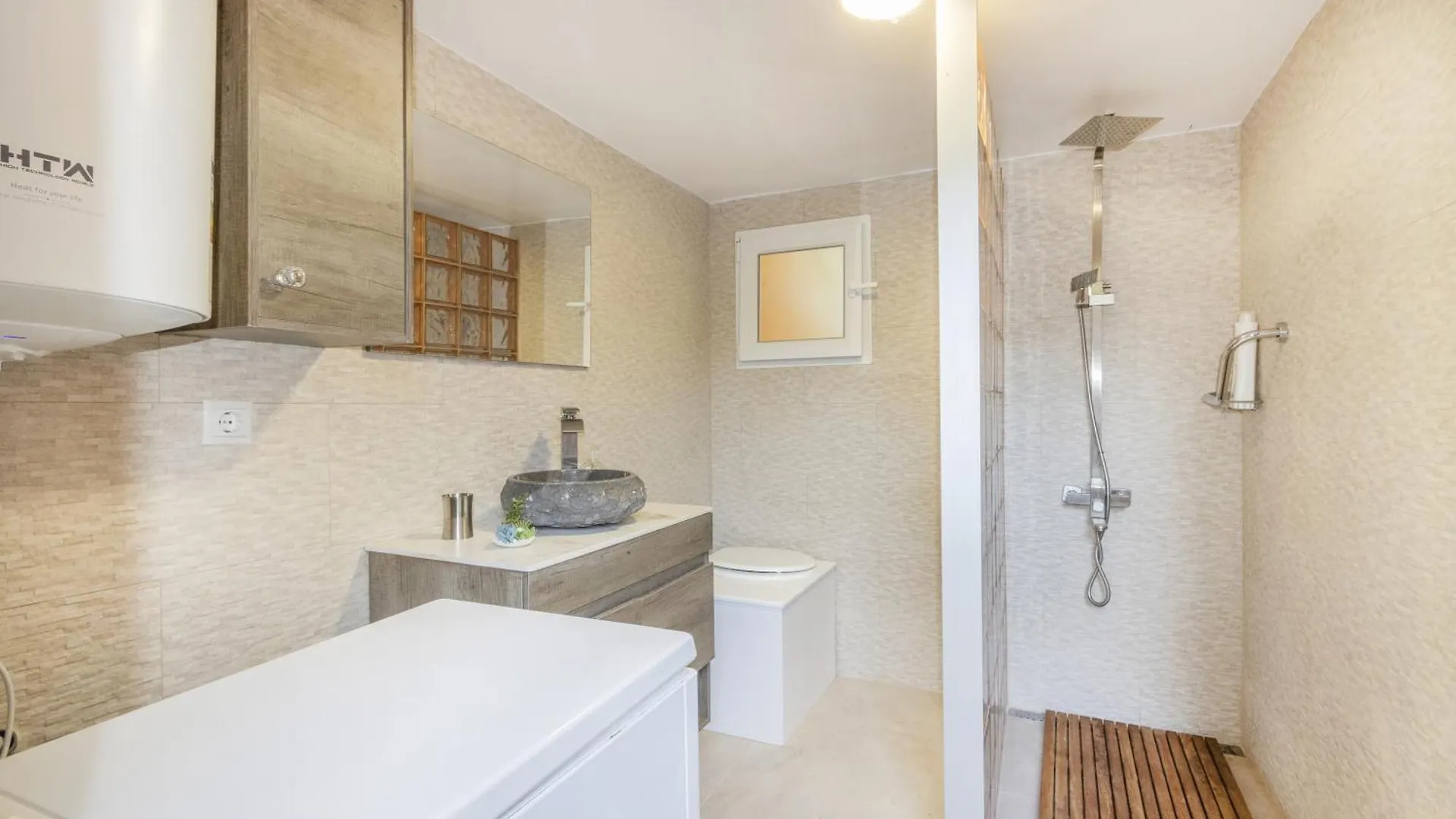 Maison Avec Piscine En Catalogne Aramunt